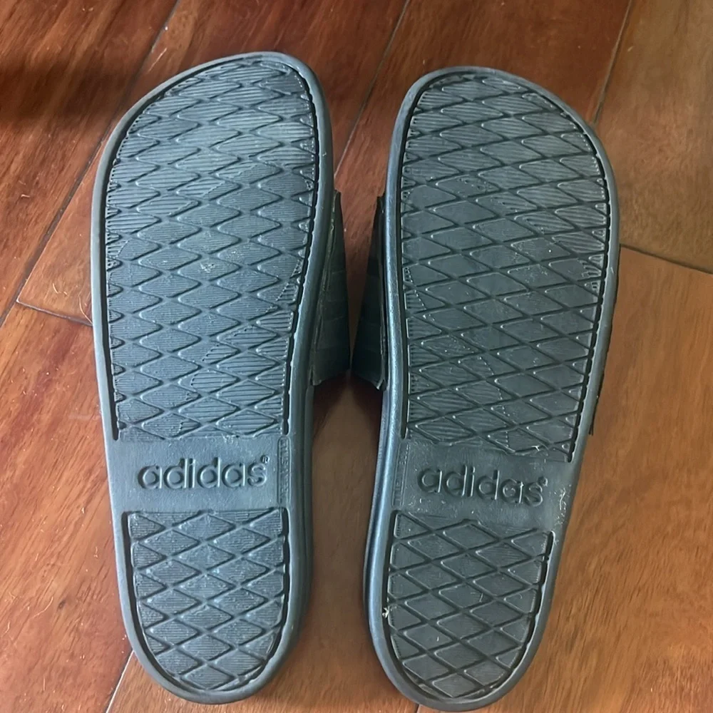 adidas Adilette Platform Slides Metallic Gray Size 10